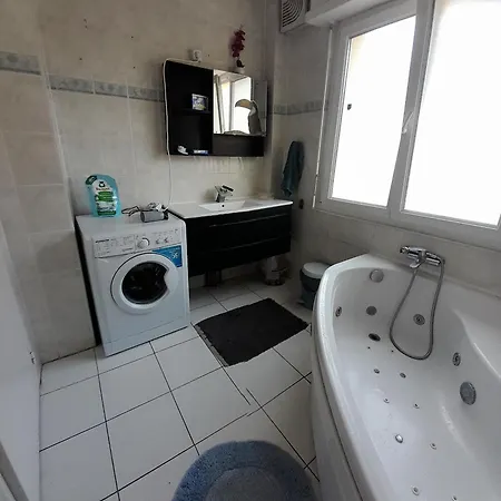 4 Pieces Appartement *